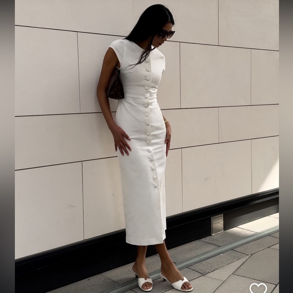 Elegant White Romana Cap Sleeve Denim Dress